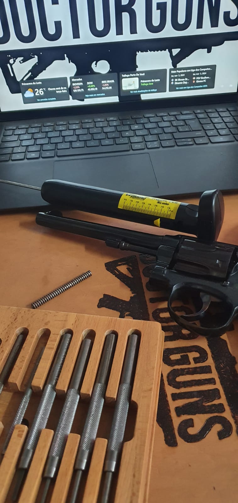 Bastidores Doctor Guns — rotina técnica 25